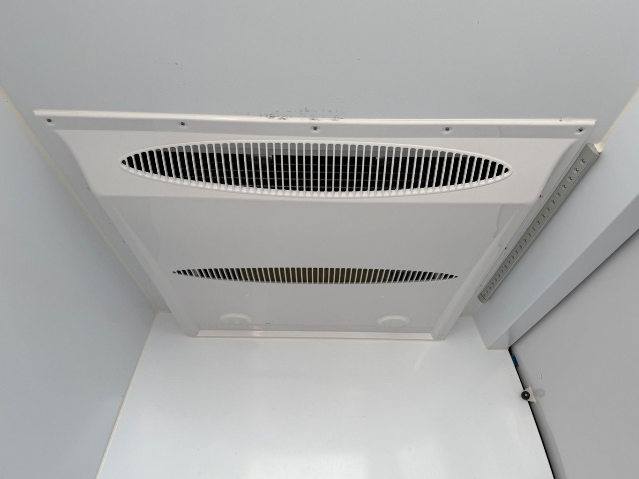 Фургон-рефрижератор Mercedes-Benz Sprinter 317 CDI Frischdienst Fahr-/Standkühlung: фото 8