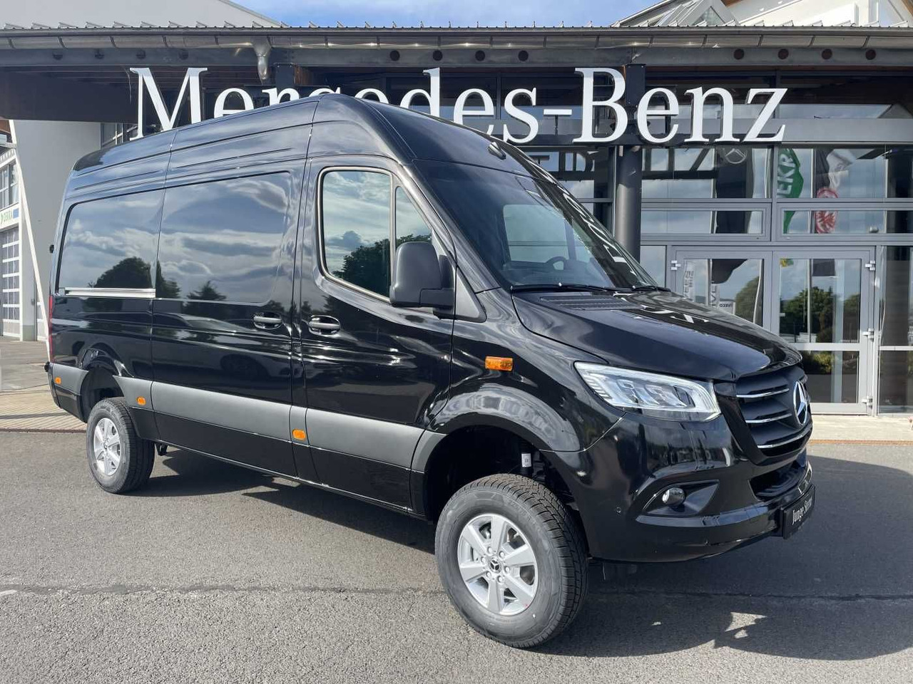 Mercedes-Benz Sprinter 319 CDI 4x4 3665 Klima Kamera MBUX LED - Цельнометаллический фургон: фото 1 Mercedes-Benz Sprinter 319 CDI 4x4 3665 Klima Kamera MBUX LED - Цельнометаллический фургон: фото 1