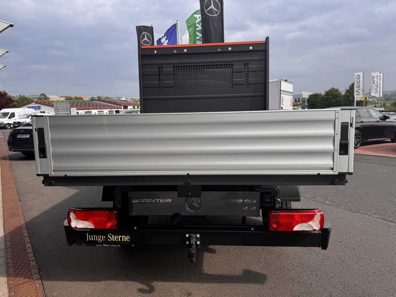 Mercedes-Benz Sprinter 319 CDI 4x4 DoKa AHK3,5 Klima Kamera - Малотоннажный бортовой грузовик, Грузопассажирский фургон: фото 5 Mercedes-Benz Sprinter 319 CDI 4x4 DoKa AHK3,5 Klima Kamera - Малотоннажный бортовой грузовик, Грузопассажирский фургон: фото 5
