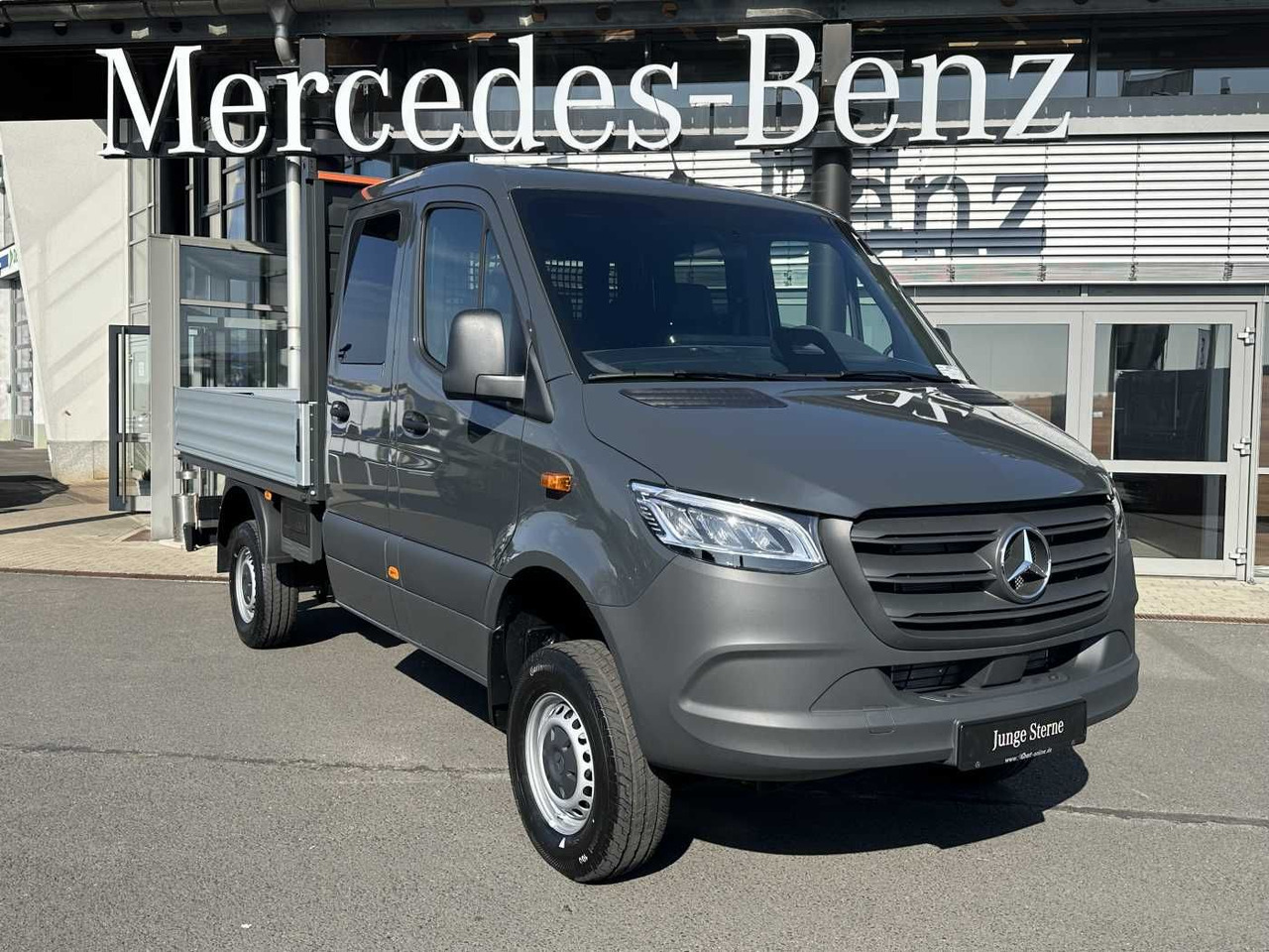 Mercedes-Benz Sprinter 319 CDI DoKa 3665 4x4 Klima AHK LED - Малотоннажный бортовой грузовик, Грузопассажирский фургон: фото 1 Mercedes-Benz Sprinter 319 CDI DoKa 3665 4x4 Klima AHK LED - Малотоннажный бортовой грузовик, Грузопассажирский фургон: фото 1