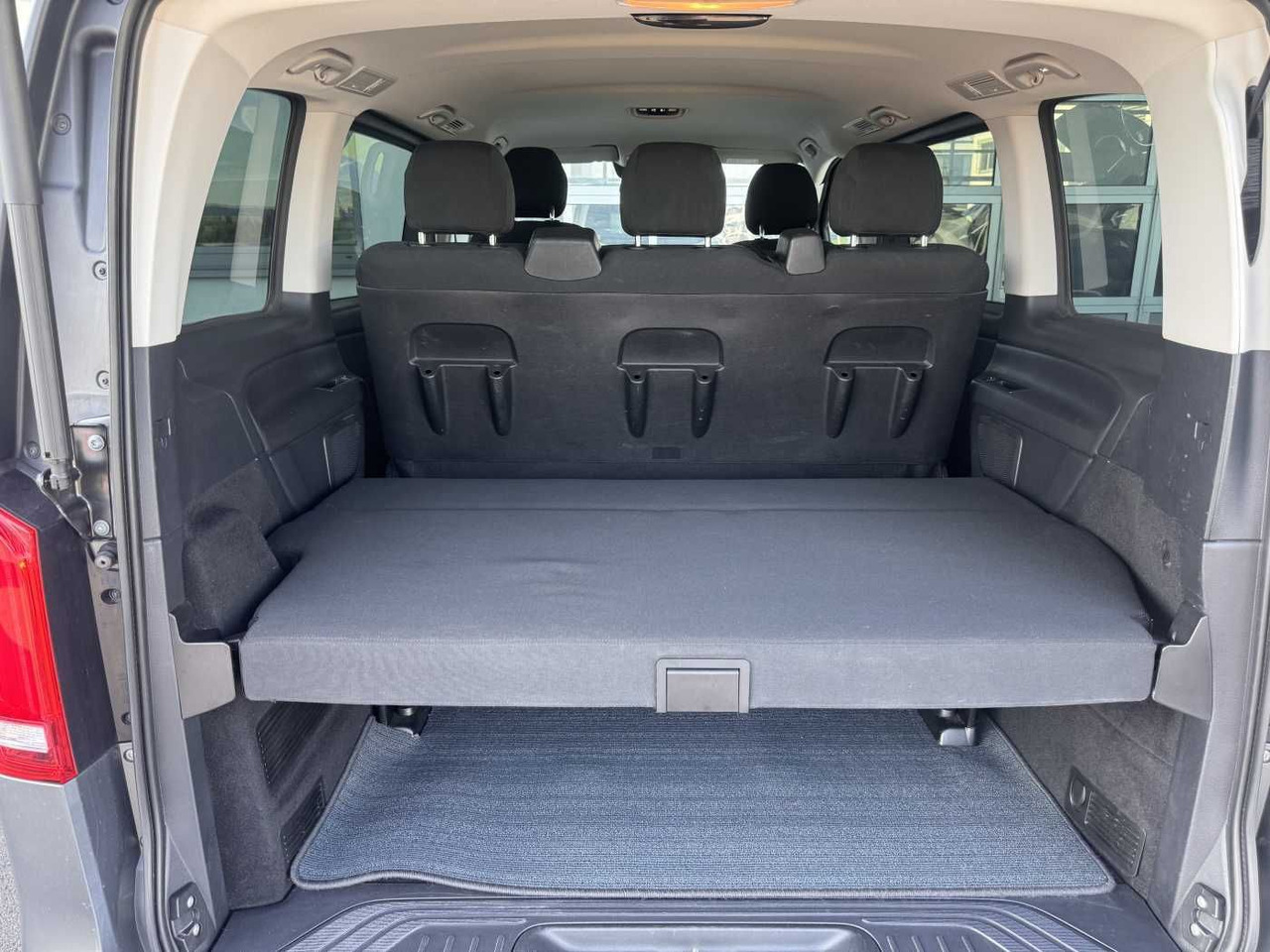 Легковой автомобиль Mercedes-Benz V 220 d EDITION Liege-Paket AHK2,5 LED DAB MBUX: фото 6