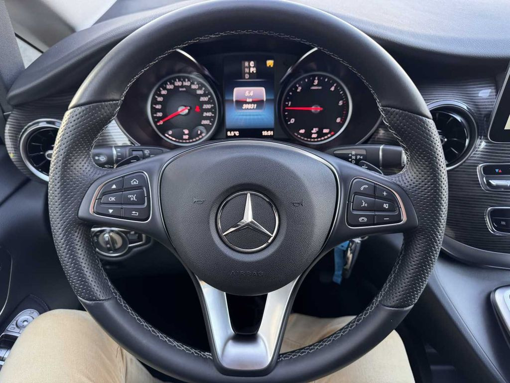Микроавтобус, Пассажирский фургон Mercedes-Benz V 300 d AVA 4MATIC 3430 DISTRONIC AHK2,5 360: фото 13