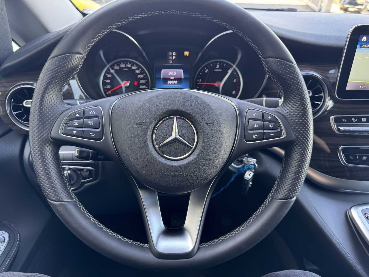 Легковой автомобиль Mercedes-Benz V 300 d AVA Extralang AIRMATIC Standheiz 360Kam: фото 14