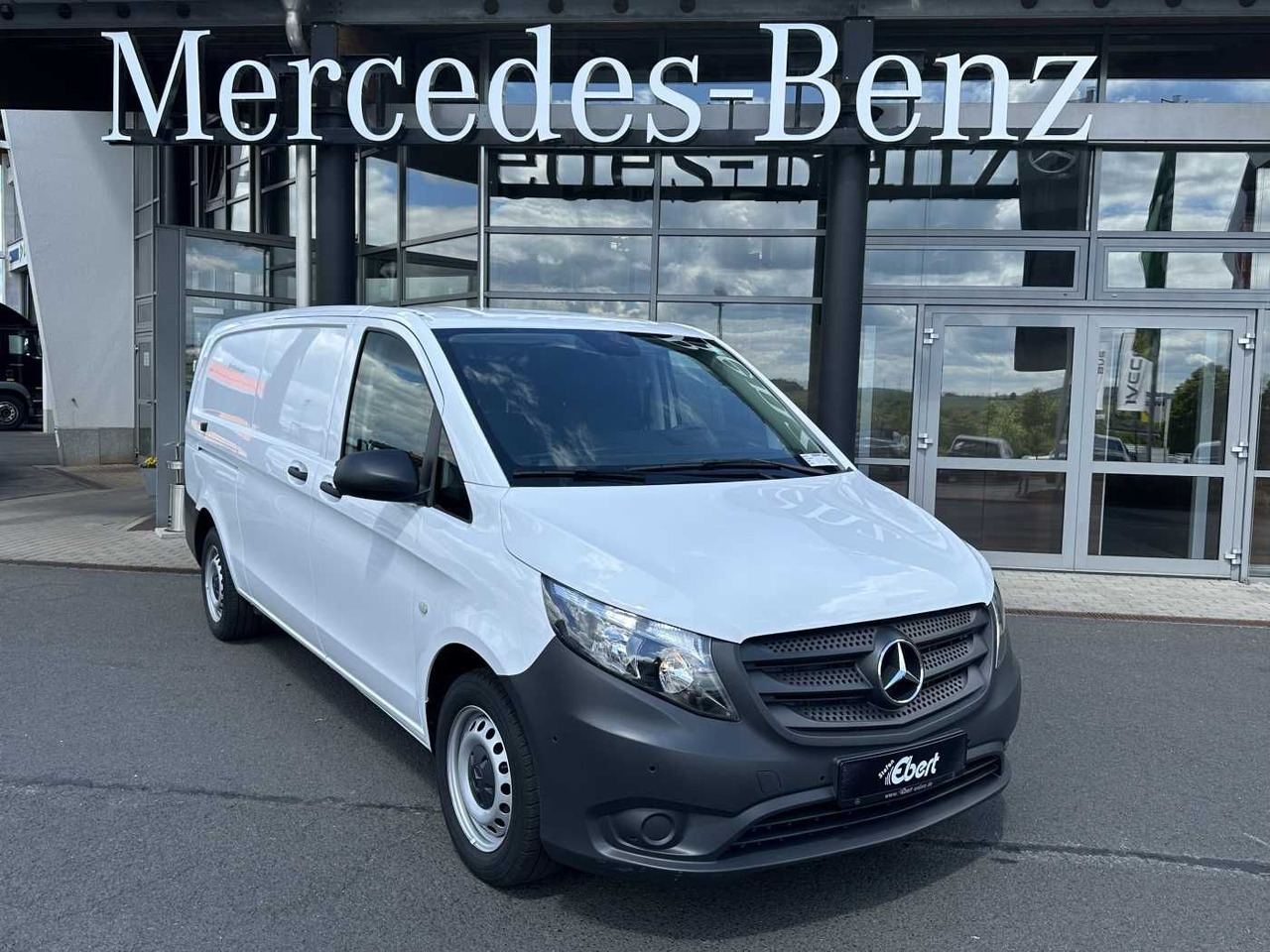 Mercedes-Benz Vito 116 CDI 3430 9G Klima Kamera Navi SHZ Tempo - Легковой фургон: фото 1 Mercedes-Benz Vito 116 CDI 3430 9G Klima Kamera Navi SHZ Tempo - Легковой фургон: фото 1