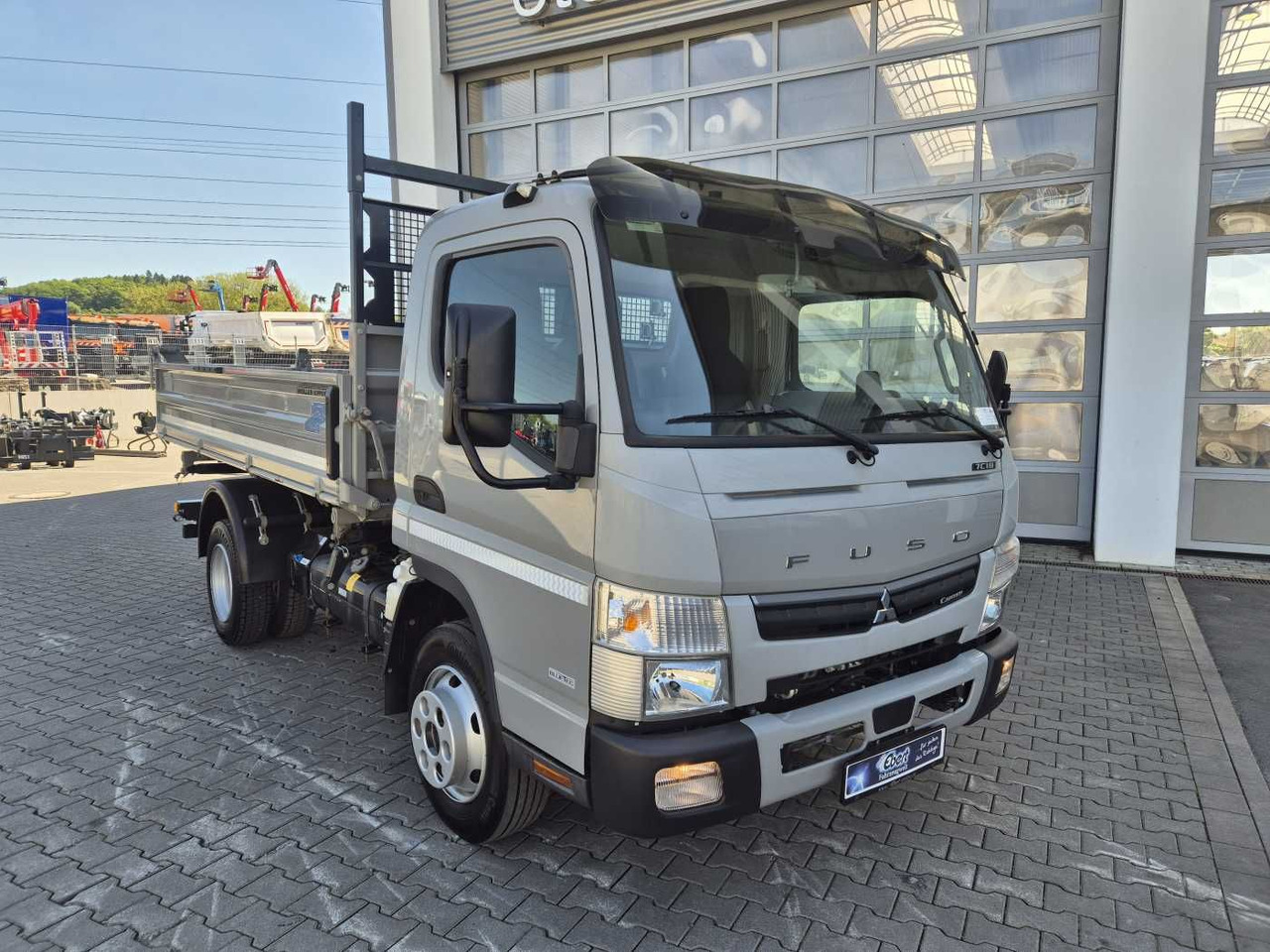Mitsubishi Fuso Canter 7C18 4x2 Meiller-Kipper Klima AHK - Малотоннажный самосвал: фото 3 Mitsubishi Fuso Canter 7C18 4x2 Meiller-Kipper Klima AHK - Малотоннажный самосвал: фото 3