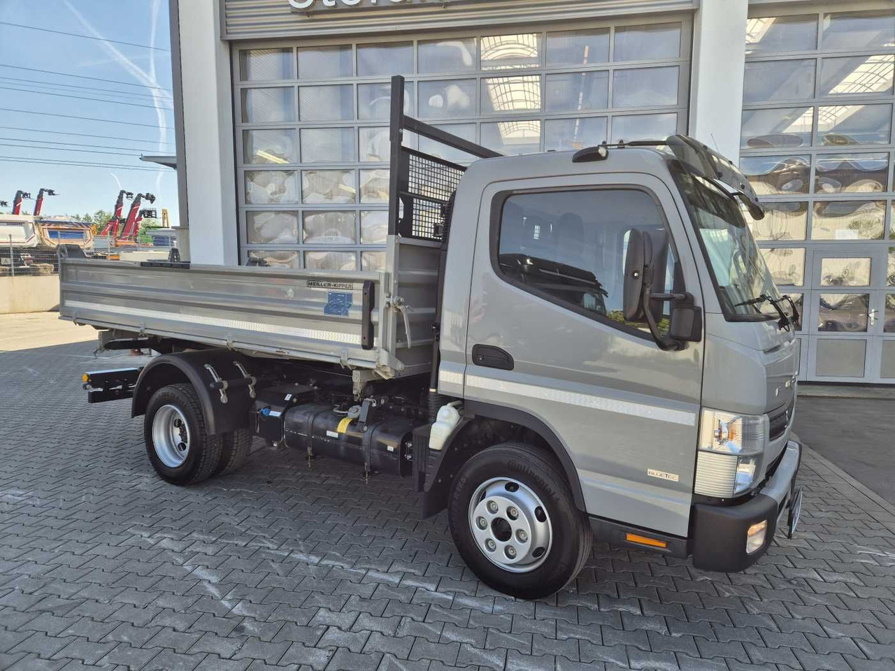 Mitsubishi Fuso Canter 7C18 4x2 Meiller-Kipper Klima AHK - Малотоннажный самосвал: фото 5 Mitsubishi Fuso Canter 7C18 4x2 Meiller-Kipper Klima AHK - Малотоннажный самосвал: фото 5