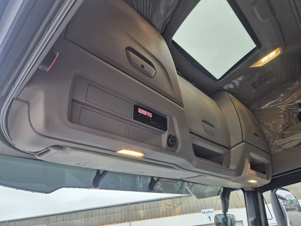 Новый Тягач Iveco X-Way AS440X57TZ/P ON+ 6x4 Intarder 2xBett Iveco X-Way AS440X57TZ/P ON+ 6x4 Intarder 2xBett: фото 14 Новый Тягач Iveco X-Way AS440X57TZ/P ON+ 6x4 Intarder 2xBett Iveco X-Way AS440X57TZ/P ON+ 6x4 Intarder 2xBett: фото 14