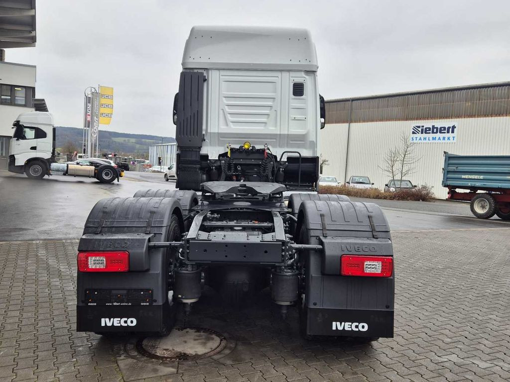 Новый Тягач Iveco X-Way AS440X57TZ/P ON+ 6x4 Intarder 2xBett Iveco X-Way AS440X57TZ/P ON+ 6x4 Intarder 2xBett: фото 8 Новый Тягач Iveco X-Way AS440X57TZ/P ON+ 6x4 Intarder 2xBett Iveco X-Way AS440X57TZ/P ON+ 6x4 Intarder 2xBett: фото 8