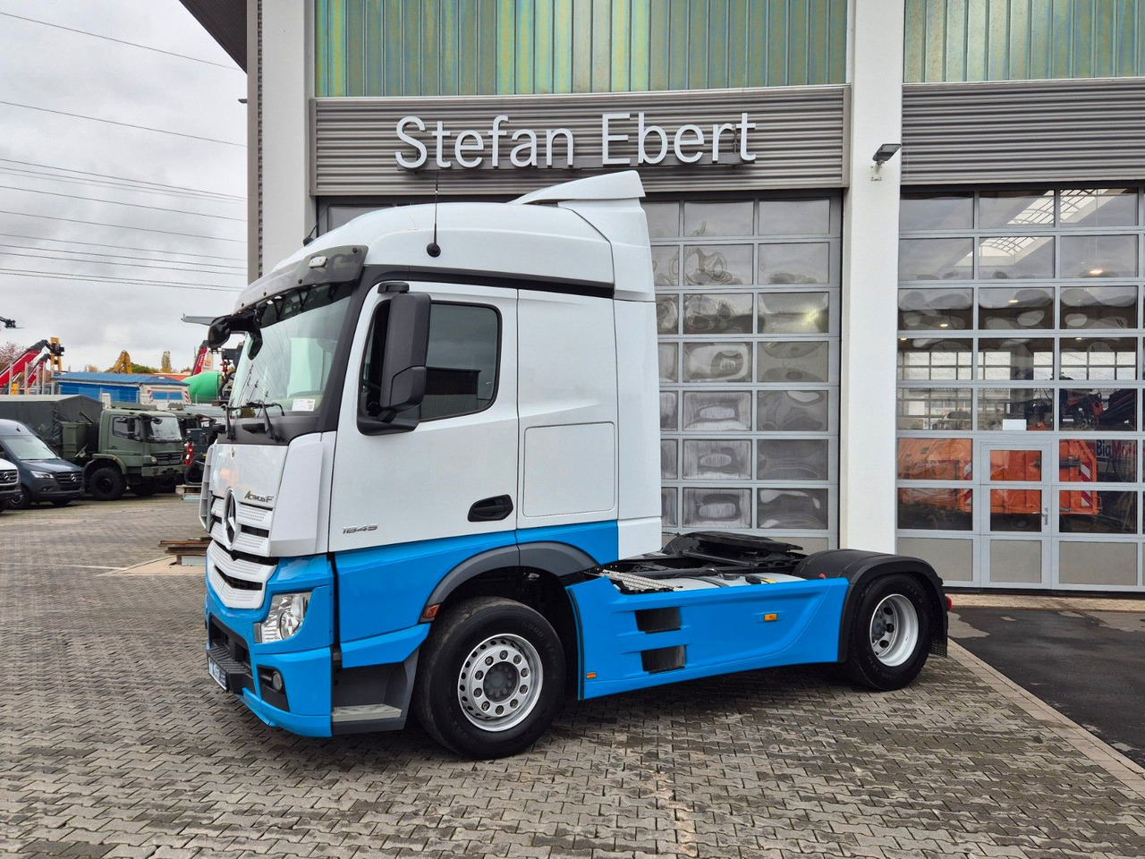 Mercedes-Benz Actros 1845 LS Öl-Retarder Navi PPC 2x Bett - Тягач: фото 3 Mercedes-Benz Actros 1845 LS Öl-Retarder Navi PPC 2x Bett - Тягач: фото 3