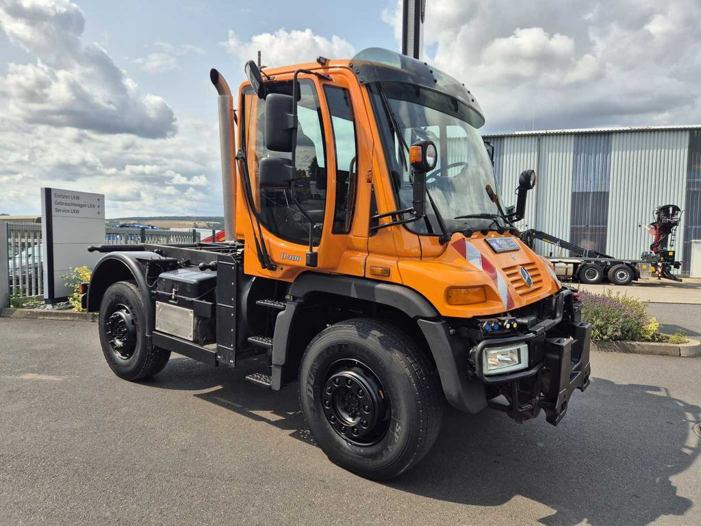 Unimog U 400 4x4 Fahrgestell Vario Pilot Zapfwelle LOF - Грузовик-шасси: фото 3 Unimog U 400 4x4 Fahrgestell Vario Pilot Zapfwelle LOF - Грузовик-шасси: фото 3