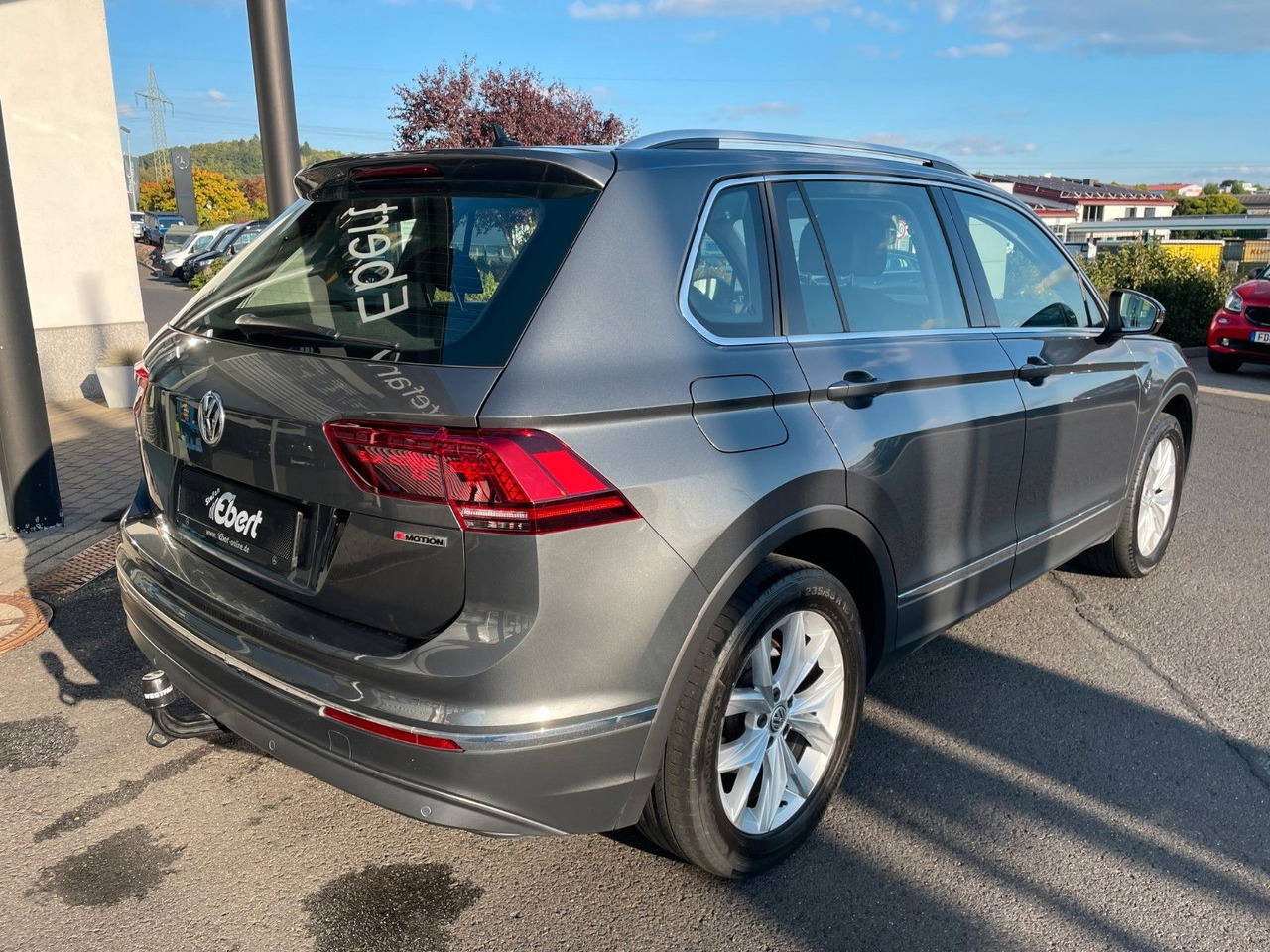 Volkswagen Tiguan 2.0 TSI Highline 4M AHK+LED+DAB+ACC+PDC - Внедорожник: фото 5 Volkswagen Tiguan 2.0 TSI Highline 4M AHK+LED+DAB+ACC+PDC - Внедорожник: фото 5