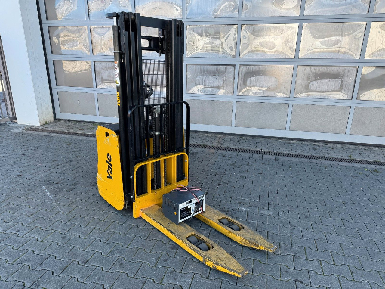 Yale MS 12 AC / Triplex: 4m! / nur 180h! / 2014 - Штабелер: фото 3 Yale MS 12 AC / Triplex: 4m! / nur 180h! / 2014 - Штабелер: фото 3