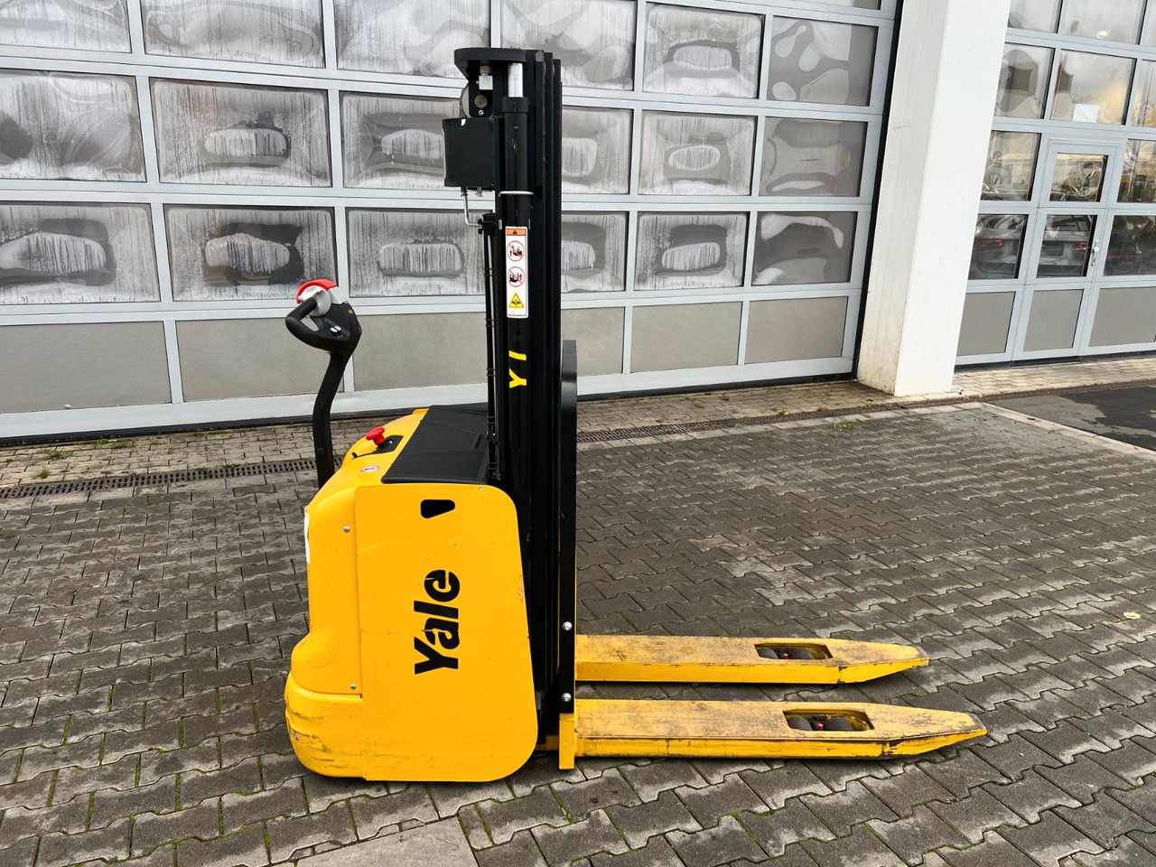 Yale MS 12 AC / Triplex: 4m! / nur 229h! / 2014 - Штабелер: фото 3 Yale MS 12 AC / Triplex: 4m! / nur 229h! / 2014 - Штабелер: фото 3