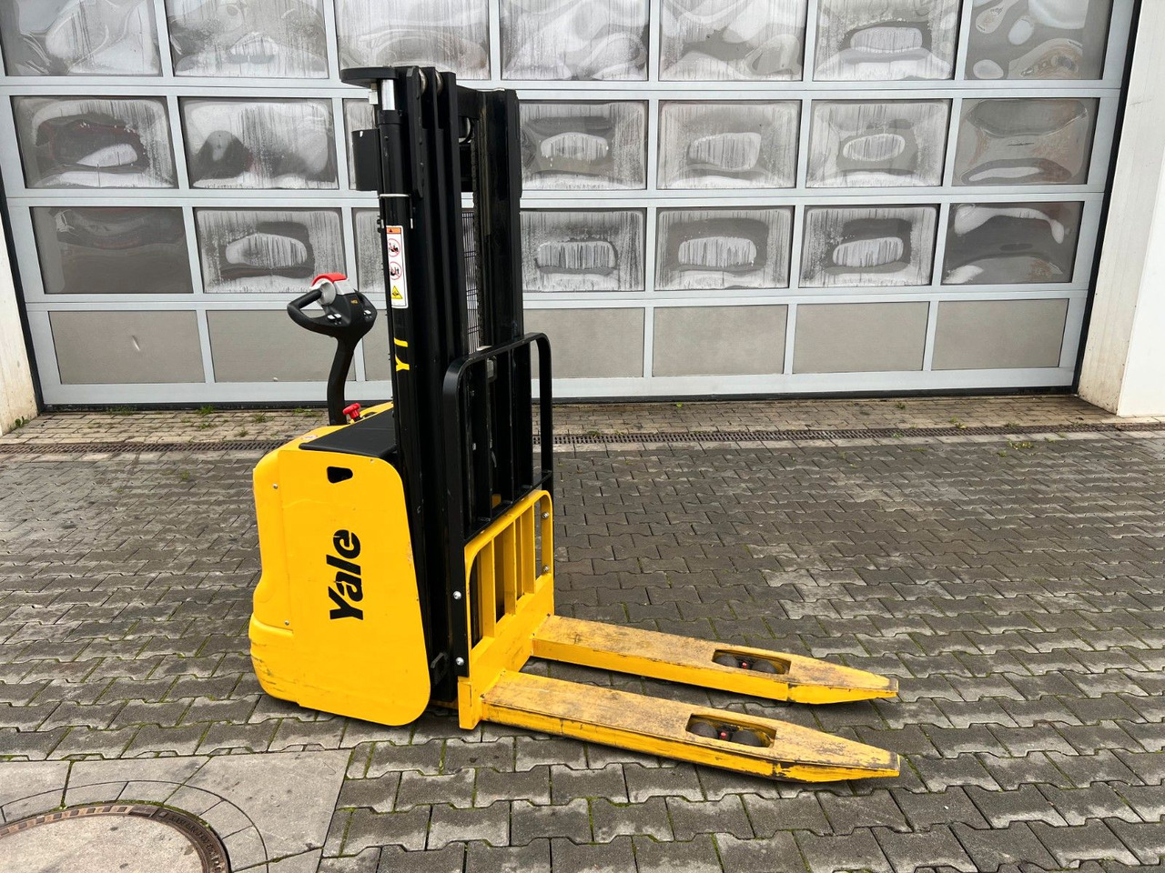 Yale MS 12 AC / Triplex: 4m! / nur 229h! / 2014 - Штабелер: фото 2 Yale MS 12 AC / Triplex: 4m! / nur 229h! / 2014 - Штабелер: фото 2