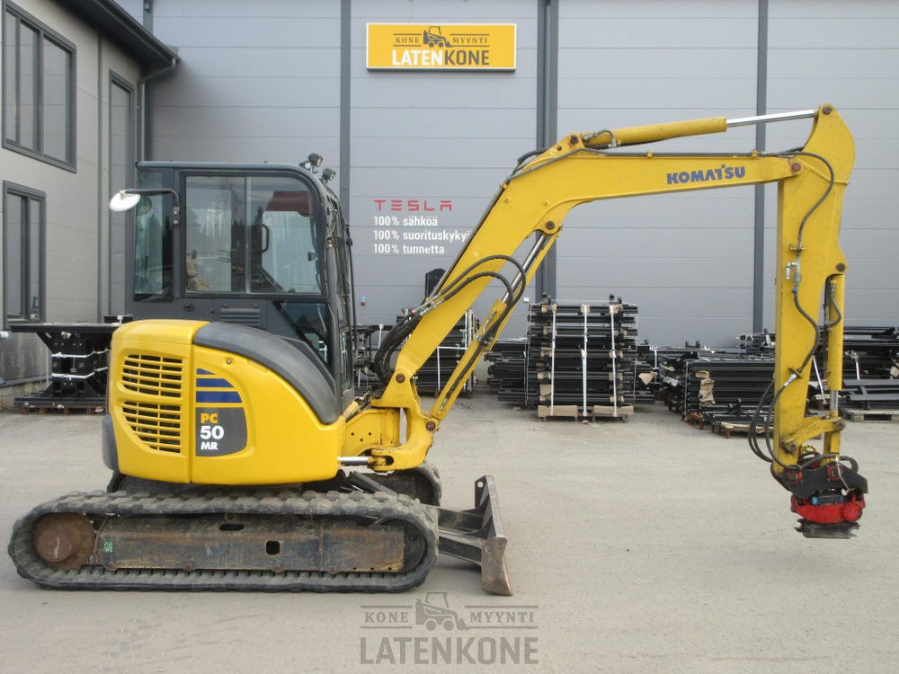 Komatsu PC50MR PETOKSELLA VIETY LÖYTÖPALKKIO STOLEN - Гусеничный экскаватор: фото 1 Komatsu PC50MR PETOKSELLA VIETY LÖYTÖPALKKIO STOLEN - Гусеничный экскаватор: фото 1