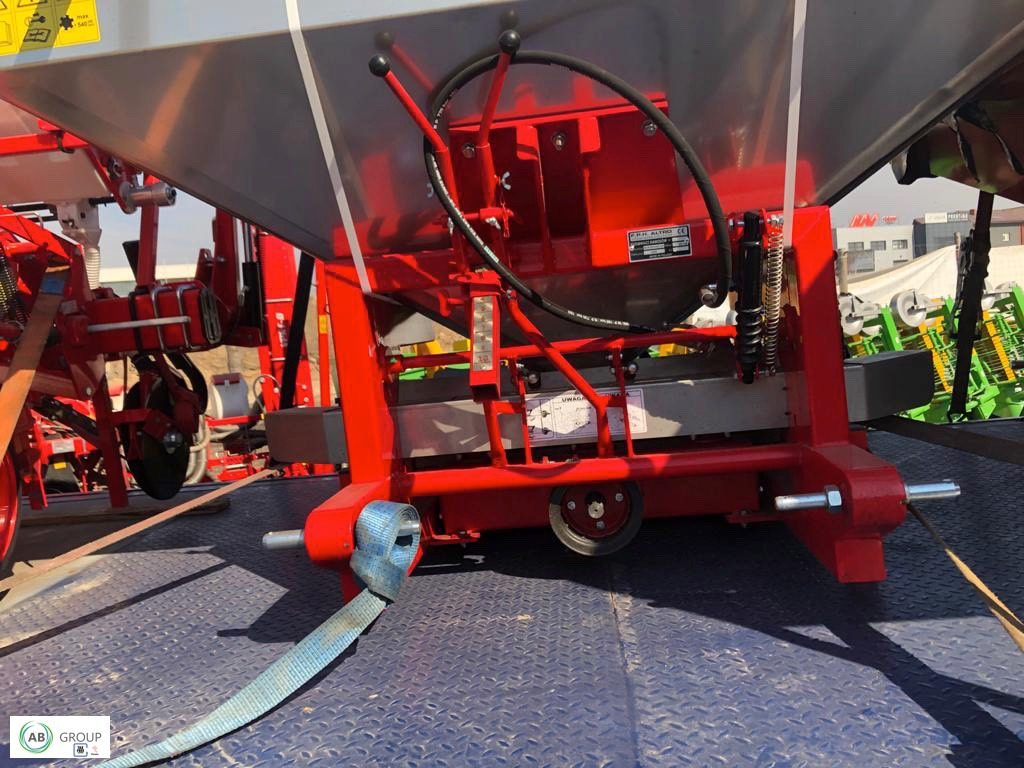 Altro fertilizer spreader RN-800 - Разбрасыватель удобрений: фото 3 Altro fertilizer spreader RN-800 - Разбрасыватель удобрений: фото 3