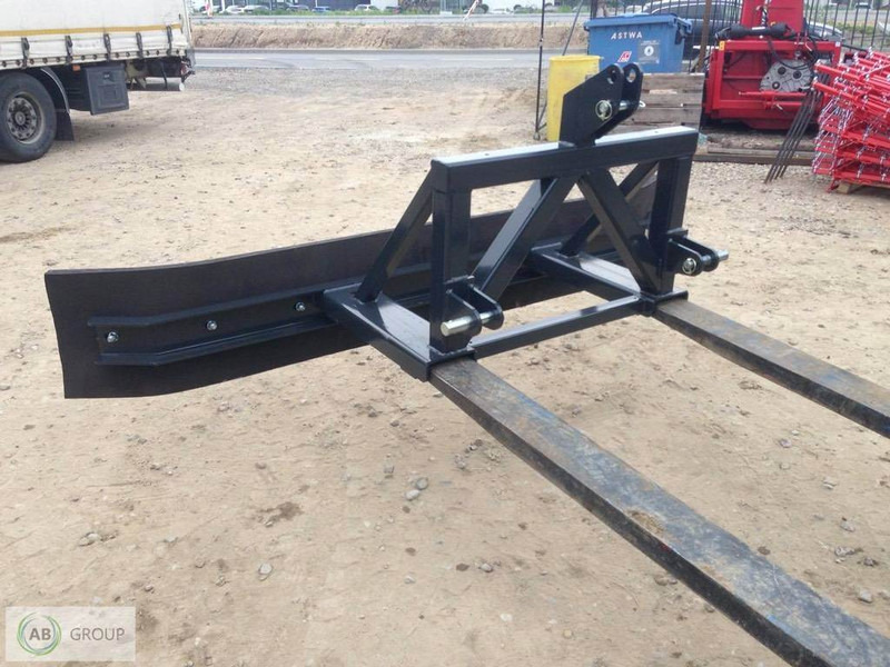 Inter-Tech zgarniacz do obornika 2,6m - Инвентарь для животноводства: фото 1 Inter-Tech zgarniacz do obornika 2,6m - Инвентарь для животноводства: фото 1