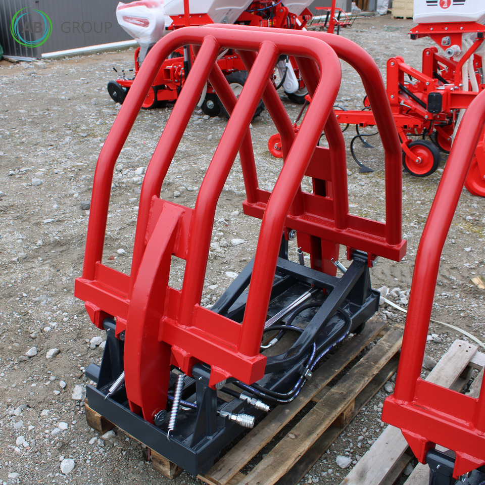 M-Tech round bale grab 120cm - Захват для Сельскохозяйственной техники: фото 1 M-Tech round bale grab 120cm - Захват для Сельскохозяйственной техники: фото 1