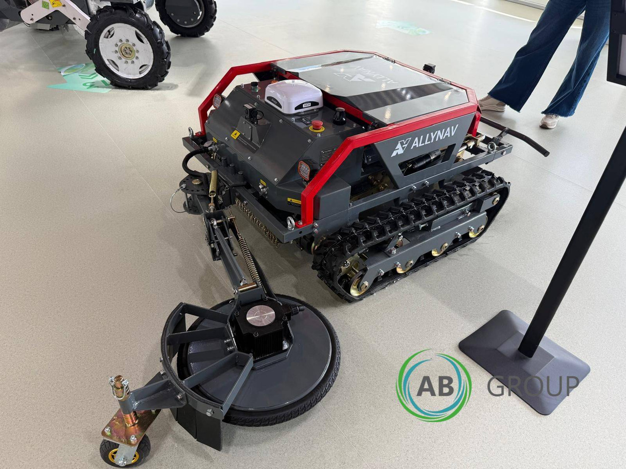 Taurus80E robotic lawn mower - Газонокосилка: фото 4 Taurus80E robotic lawn mower - Газонокосилка: фото 4