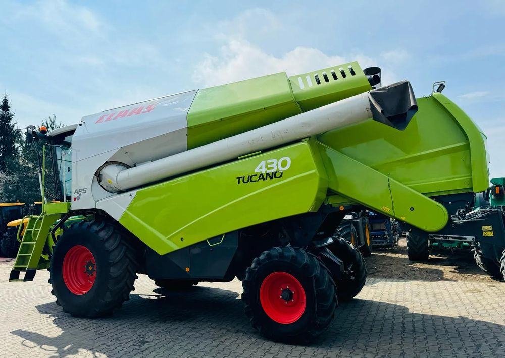 Claas Tucano 430 APS - Зерноуборочный комбайн: фото 3 Claas Tucano 430 APS - Зерноуборочный комбайн: фото 3
