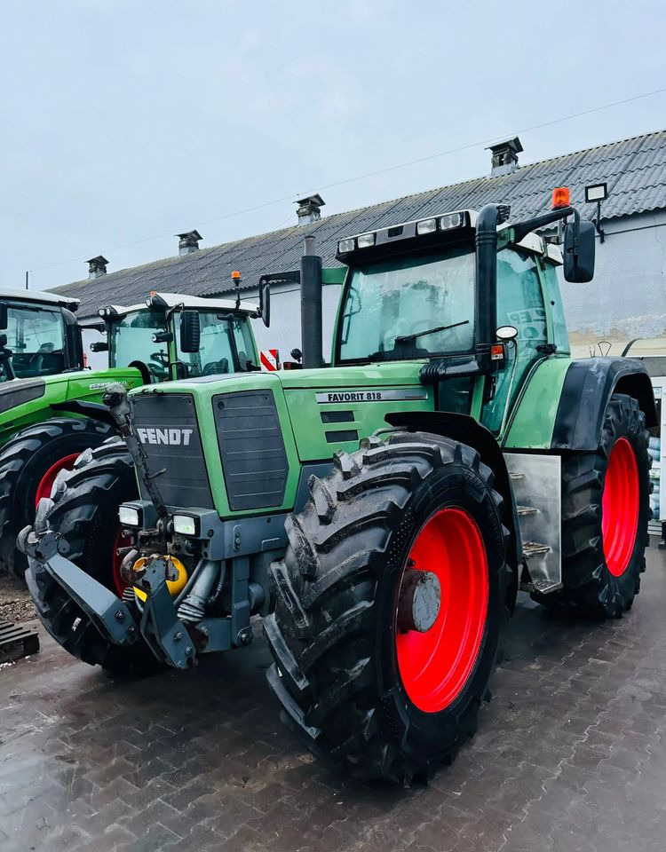 Fendt Favorit 818 - Трактор: фото 1 Fendt Favorit 818 - Трактор: фото 1