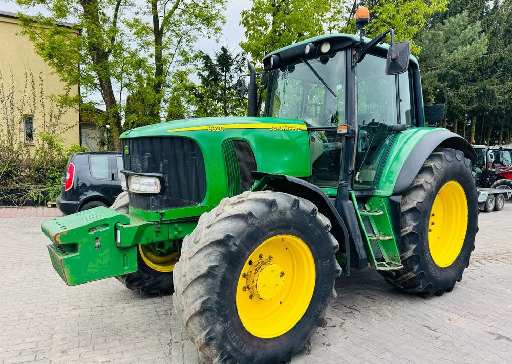 John Deere 6920 Powerquad - Трактор: фото 1 John Deere 6920 Powerquad - Трактор: фото 1