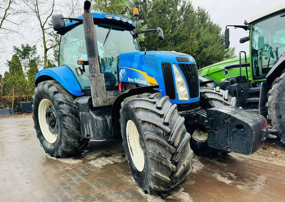 New Holland T8020 - Трактор: фото 3 New Holland T8020 - Трактор: фото 3
