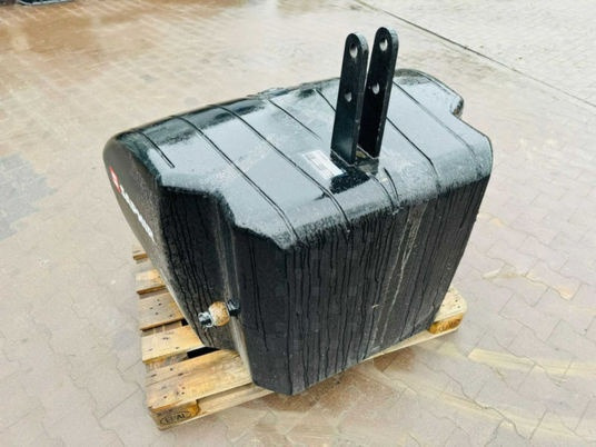 Saphir BALAST do ciągnika SAPHIR 1500 kg, 2022 rok produkcji - Противовес для Тракторов: фото 5 Saphir BALAST do ciągnika SAPHIR 1500 kg, 2022 rok produkcji - Противовес для Тракторов: фото 5