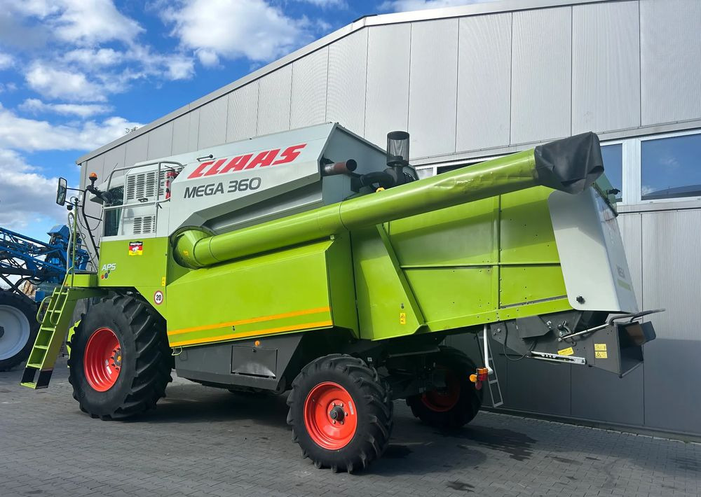 Claas Mega 360 - Зерноуборочный комбайн: фото 2 Claas Mega 360 - Зерноуборочный комбайн: фото 2