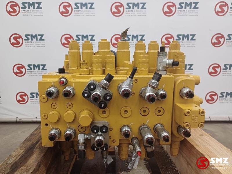 Caterpillar Main valve control Caterpillar - Гидравлика для Погрузочно-разгрузочной техники: фото 1 Caterpillar Main valve control Caterpillar - Гидравлика для Погрузочно-разгрузочной техники: фото 1