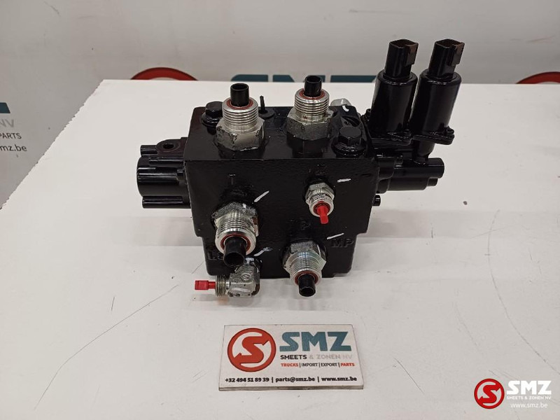Caterpillar Valve control Caterpillar - Гидравлика для Погрузочно-разгрузочной техники: фото 1 Caterpillar Valve control Caterpillar - Гидравлика для Погрузочно-разгрузочной техники: фото 1