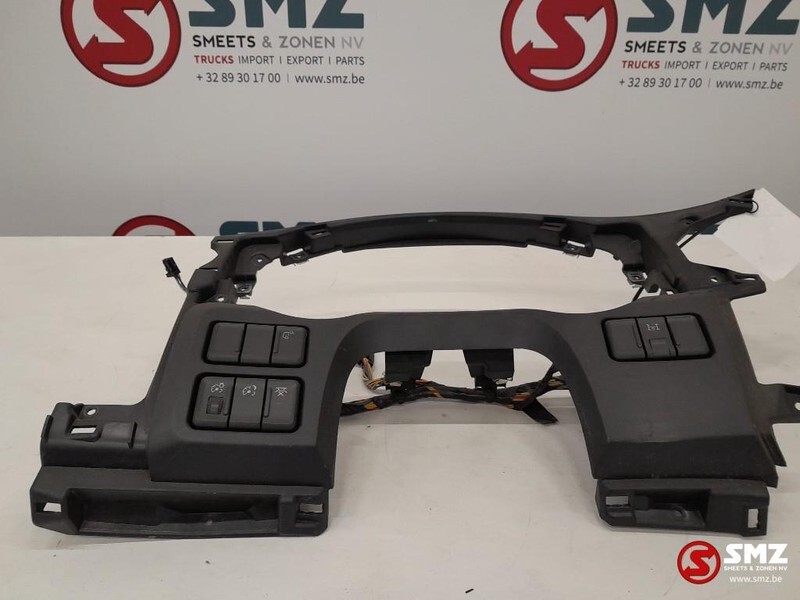 DAF Occ dashbord DAF XF 1951834 - Кабина и интерьер для Грузовиков: фото 1 DAF Occ dashbord DAF XF 1951834 - Кабина и интерьер для Грузовиков: фото 1