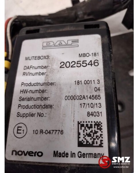 DAF Occ regeleenheid + omvormer 24V-12 V 20A Daf XF106 - Блок управления для Грузовиков: фото 3 DAF Occ regeleenheid + omvormer 24V-12 V 20A Daf XF106 - Блок управления для Грузовиков: фото 3