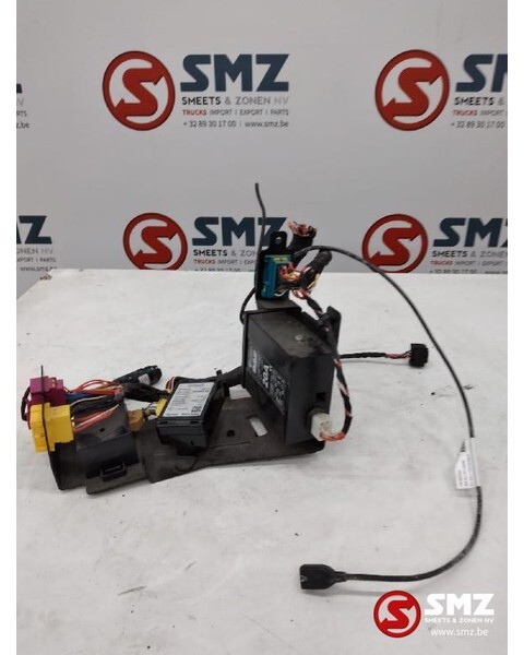 DAF Occ regeleenheid + omvormer 24V-12 V 20A Daf XF106 - Блок управления для Грузовиков: фото 1 DAF Occ regeleenheid + omvormer 24V-12 V 20A Daf XF106 - Блок управления для Грузовиков: фото 1