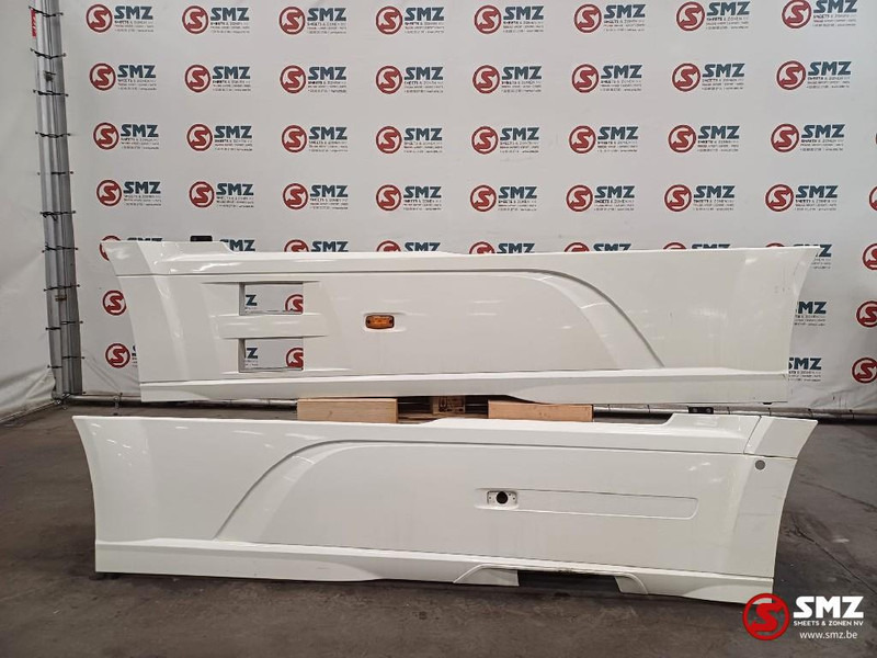 DAF Occ set side skirts L/R DAF - Рама/ Шасси для Грузовиков: фото 1 DAF Occ set side skirts L/R DAF - Рама/ Шасси для Грузовиков: фото 1