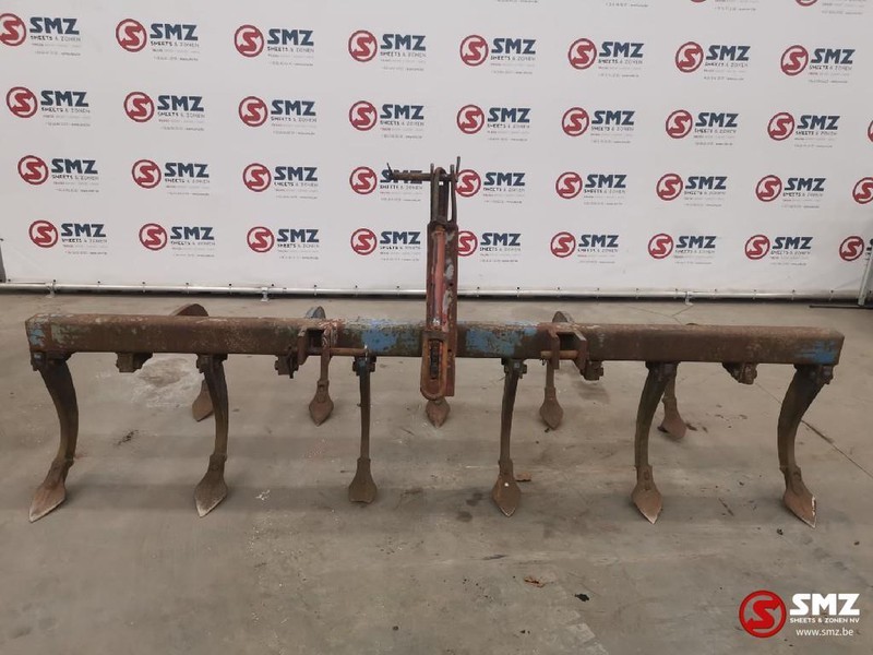 Diversen Cultivator 11 tanden 2.8m - Культиватор: фото 1 Diversen Cultivator 11 tanden 2.8m - Культиватор: фото 1