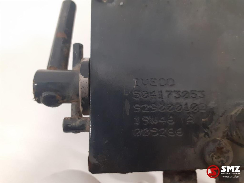 Iveco Occ cabinekantelpomp Iveco - Рама/ Шасси для Грузовиков: фото 4 Iveco Occ cabinekantelpomp Iveco - Рама/ Шасси для Грузовиков: фото 4