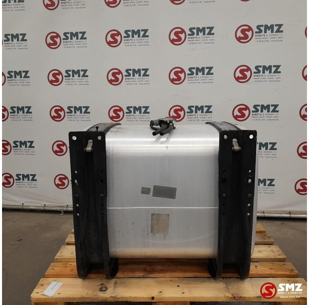MAN Occ brandstoftank 330L + brandstofniveausensor + s - Топливный бак для Грузовиков: фото 2 MAN Occ brandstoftank 330L + brandstofniveausensor + s - Топливный бак для Грузовиков: фото 2