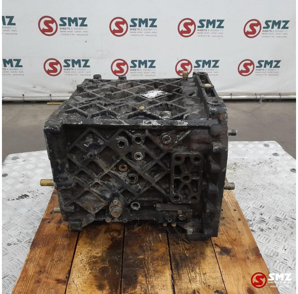 MAN Occ versnellingsbakhuis 16S151 MAN - Коробка передач для Грузовиков: фото 4 MAN Occ versnellingsbakhuis 16S151 MAN - Коробка передач для Грузовиков: фото 4