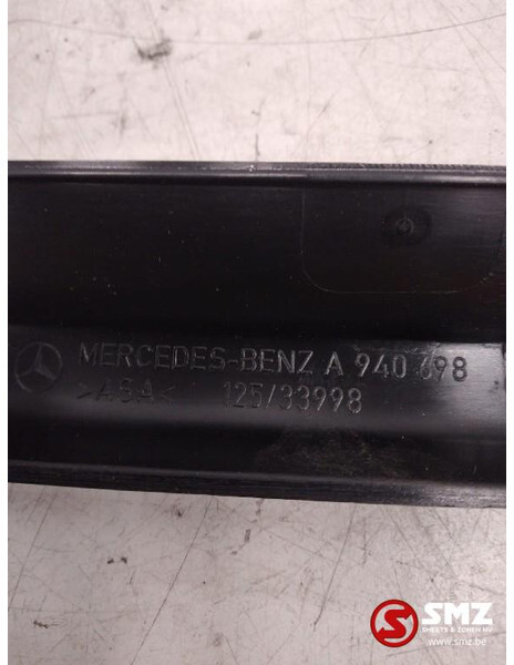 Mercedes-Benz Linkervoorruitafdekking mercedes atego a9406981162 - Кабина и интерьер для Грузовиков: фото 3 Mercedes-Benz Linkervoorruitafdekking mercedes atego a9406981162 - Кабина и интерьер для Грузовиков: фото 3