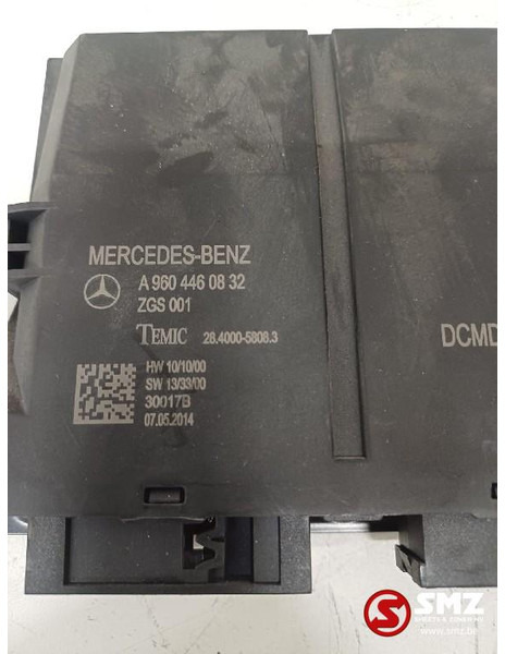 Mercedes-Benz Occ ECU linkerdeur besturingseenheid Mercedes - Блок управления для Грузовиков: фото 3 Mercedes-Benz Occ ECU linkerdeur besturingseenheid Mercedes - Блок управления для Грузовиков: фото 3