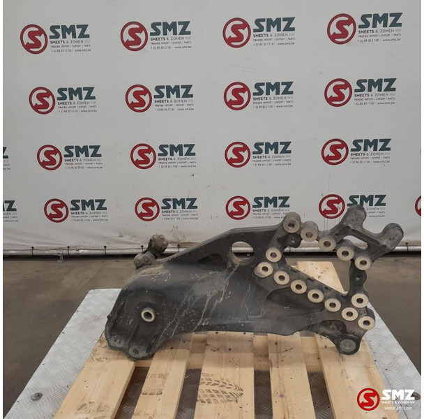 Mercedes-Benz Occ bladveerbeugel vooras rechts Mercedes - Рама/ Шасси для Грузовиков: фото 1 Mercedes-Benz Occ bladveerbeugel vooras rechts Mercedes - Рама/ Шасси для Грузовиков: фото 1