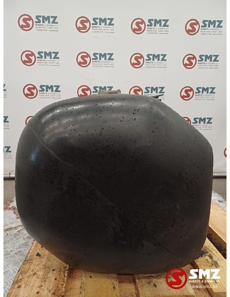 Mercedes-Benz Occ brandstoftank 220L Mercedes - Топливный бак для Грузовиков: фото 4 Mercedes-Benz Occ brandstoftank 220L Mercedes - Топливный бак для Грузовиков: фото 4