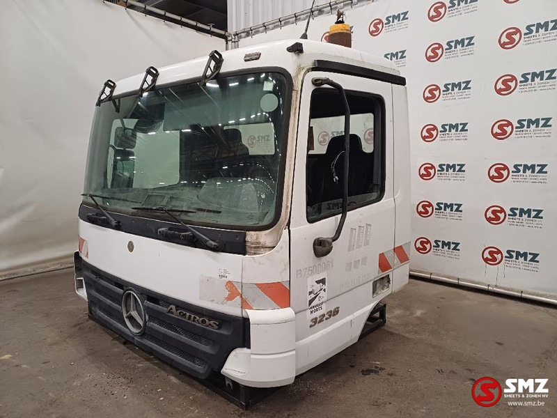 Mercedes-Benz Occ cabine compleet Mercedes Actros MP2 - Кабина и интерьер для Грузовиков: фото 3 Mercedes-Benz Occ cabine compleet Mercedes Actros MP2 - Кабина и интерьер для Грузовиков: фото 3