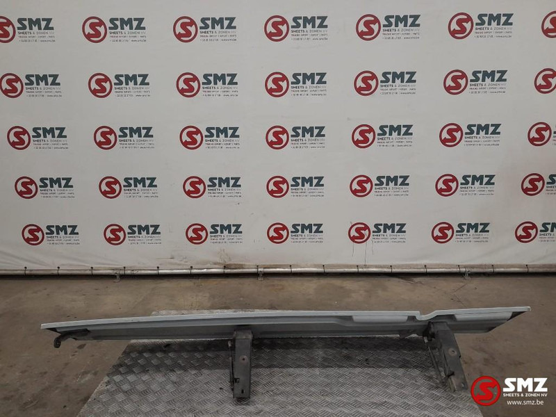 Mercedes-Benz Occ cabinespoiler links Mercedes - Аэродинамика/ Спойлеры для Грузовиков: фото 2 Mercedes-Benz Occ cabinespoiler links Mercedes - Аэродинамика/ Спойлеры для Грузовиков: фото 2