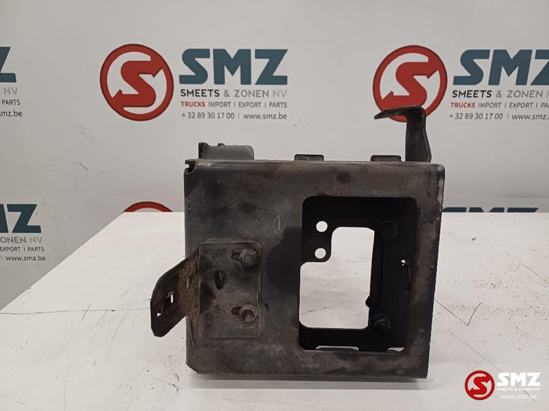 Mercedes-Benz Occ opstapsteun links Mercedes - Кабина и интерьер для Грузовиков: фото 3 Mercedes-Benz Occ opstapsteun links Mercedes - Кабина и интерьер для Грузовиков: фото 3