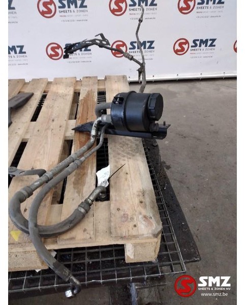 Mercedes-Benz Occ servo olie reservoir - Рулевое управление для Грузовиков: фото 2 Mercedes-Benz Occ servo olie reservoir - Рулевое управление для Грузовиков: фото 2