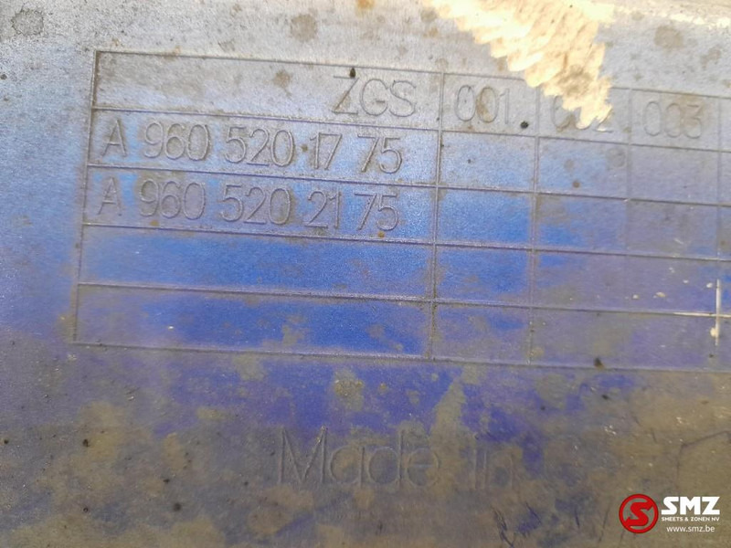 Mercedes-Benz Occ set sideskirts links + rechts Mercedes - Рама/ Шасси для Грузовиков: фото 5 Mercedes-Benz Occ set sideskirts links + rechts Mercedes - Рама/ Шасси для Грузовиков: фото 5