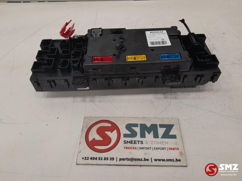 Renault Occ ECU VMCU2 regeleenheid Renault - Блок управления для Грузовиков: фото 5 Renault Occ ECU VMCU2 regeleenheid Renault - Блок управления для Грузовиков: фото 5