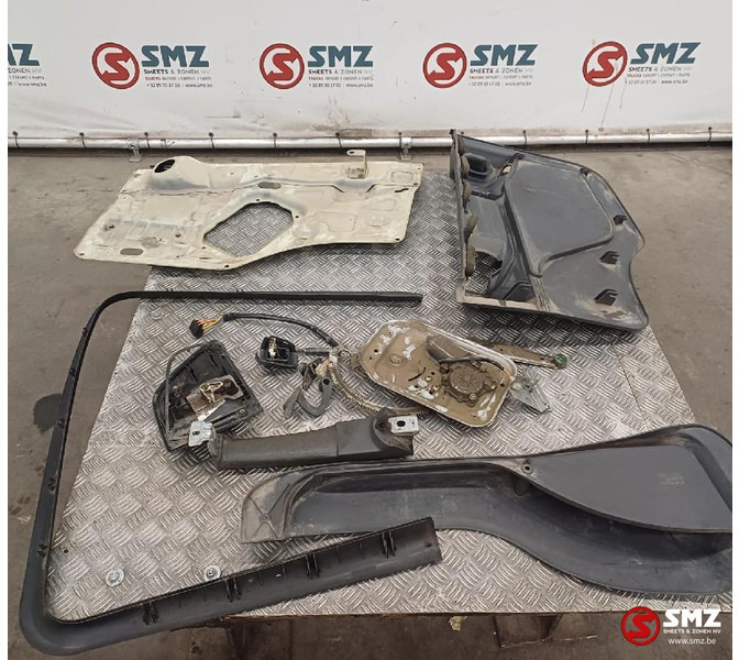 Scania Occ deur rechts + binnenbekleding 4 Serie Torpedo - Дверь и запчасти для Грузовиков: фото 5 Scania Occ deur rechts + binnenbekleding 4 Serie Torpedo - Дверь и запчасти для Грузовиков: фото 5